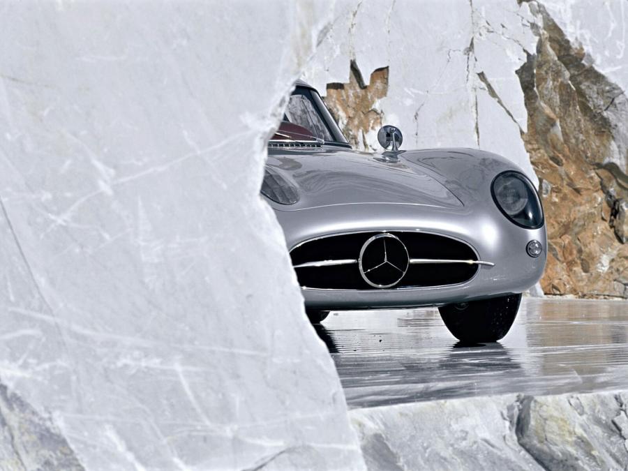  Mercedes-Benz SLR McLaren 2004 года  (фото 107 из 175)